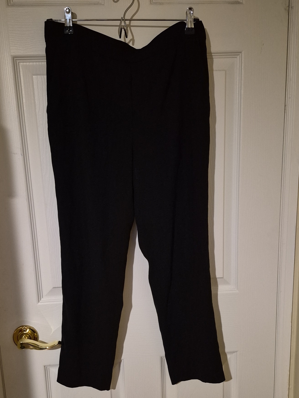 Aritzia Babaton Pleated Elastic-Waist Trousers Black - Size 8
